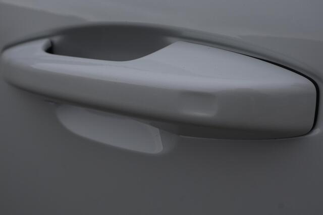 Volvo XC40 T4 Recharge R-Design | Harman Kardon | Memory stoelen elektrisch bedienbaar