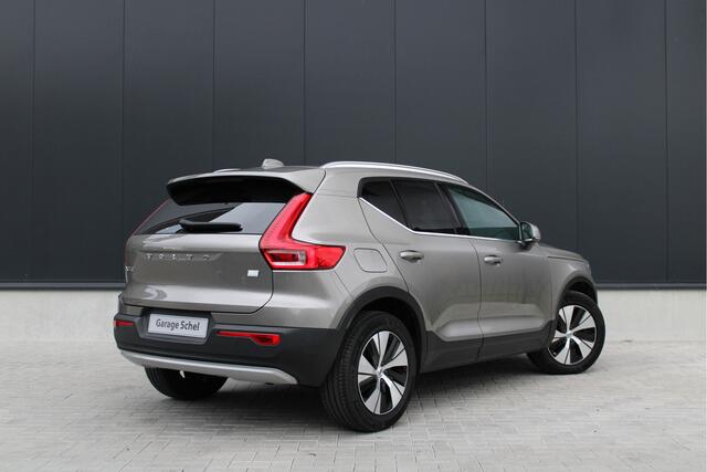 Volvo XC40 1.5 T4 Recharge Inscription - Pilot Assist - Navi - Camera - Stoel/Stuurverwarming - LED - Rijklaar