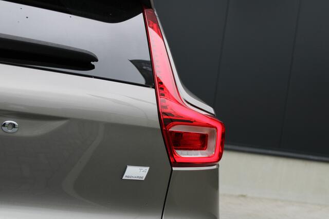 Volvo XC40 1.5 T4 Recharge Inscription - Pilot Assist - Navi - Camera - Stoel/Stuurverwarming - LED - Rijklaar