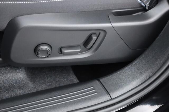 Volvo XC40 B3 Plus Black Edition | Adapt. Cruise | Harman Kardon | 360cam | Pixel LED | Stoel- Stuurverw. | 20''