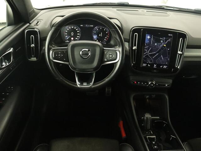 Volvo XC40 2.0 T5 R Design Luxury Line | Panoramadak | Adaptive cruise | 360 Camera | Stoel & stuurverwarming | 20'' | Carplay | Harman/Kardon | Navigatie | Leder/Alcanatara | Full LED | Memory