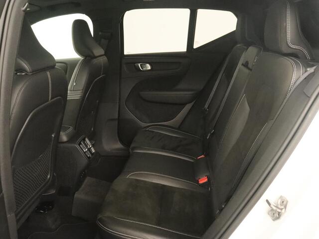 Volvo XC40 2.0 T5 R Design Luxury Line | Panoramadak | Adaptive cruise | 360 Camera | Stoel & stuurverwarming | 20'' | Carplay | Harman/Kardon | Navigatie | Leder/Alcanatara | Full LED | Memory