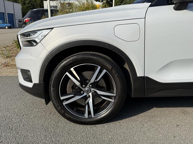 Volvo XC40 T5 Recharge R-Design 262PK PanooTrekhaak