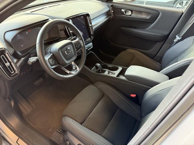 Volvo XC40 1.5 T4 Plug-in hybrid Core Bright ** Leder/Alcantara ** Camera ** 19inch