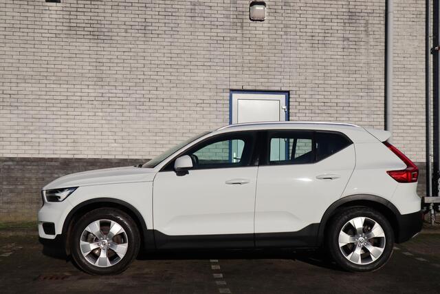 Volvo XC40 T4 Momentum Pro | Trekhaak | Dealer onderhouden