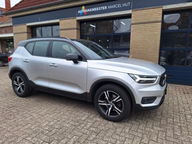 Volvo XC40 2.0 T4 R-Design