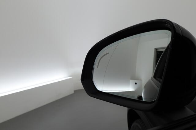 Volvo XC40 2.0 B3 Core | 360cam | Adapt. Cruise | CarPlay | Stoel-Stuurverw. | Elek. Stoelen