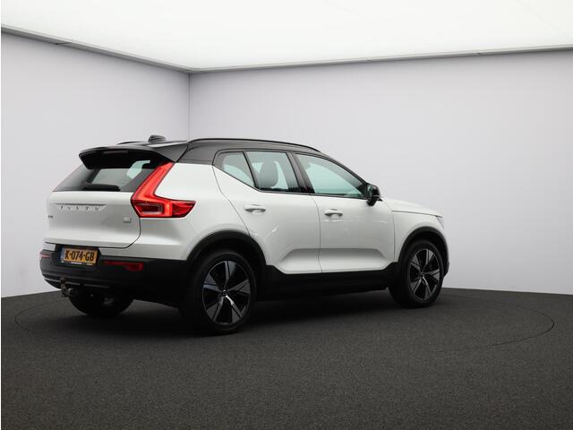 Volvo XC40 Recharge P8 AWD R-Design / Trekhaak / Elektr. bed. stoelen / Stuur+stoelverwarming / Keyless / Adaptive Cruise / Pilot Assist /