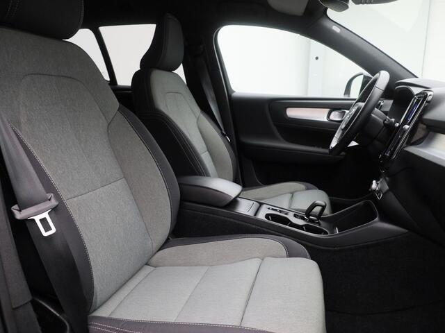 Volvo XC40 1.5 T2 Momentum Core | CAMERA | KEYLESS