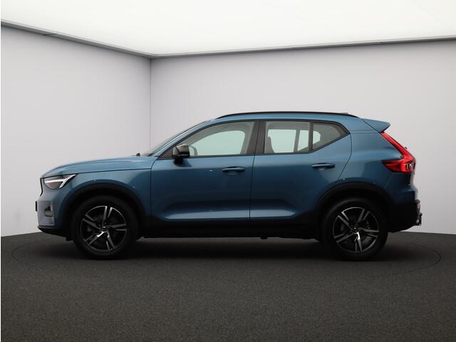 Volvo XC40 2.0 B4 Plus Dark / Trekhaak / Elektrische Stoelen / Harman Kardon / Stoel+Stuurverwarming / Adaptive Cruise / BLIS /