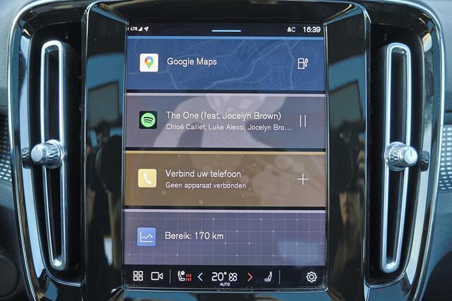 Volvo XC40 Recharge Twin AWD R-Design - Panorama/schuifdak - IntelliSafe Assist & Surround - 360º Camera - Harman/Kardon audio - Adaptieve LED koplampen - Verwarmde voorstoelen, stuur & achterbank - Parkeersensoren voor & achter - Elektr. bedienb. voorstoelen met ge