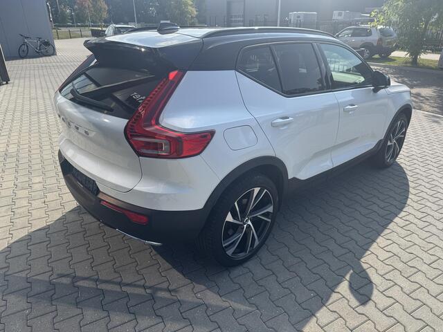 Volvo XC40 2.0 T4 AWD R-Design LED|ACC|cam|h&K sound