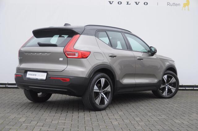 Volvo XC40 T4 211PK Automaat Recharge R-Design / Keyless entry / Elektrische achterklep / Leder met alcantara interieur / Parkeersensoren met camera / Stoel - en stuurwielverwarming / Apple carplay
