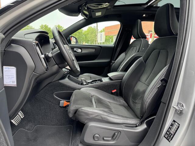 Volvo XC40 2.0 T4 R-Design NL-Auto, Veel Opties! | Trekhaak Uitklapbaar | Panoramadak | Stuur- + Stoelverwarming | Geheugenstoel | Blind Spot | All Season Banden | Rijklaarprijs!