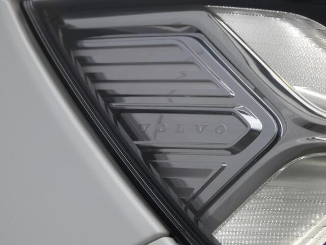 Volvo XC40 2.0 T5 AWD R-Design | Panoramadak | Harman/Kardon | Pilot Assist | Org. NL