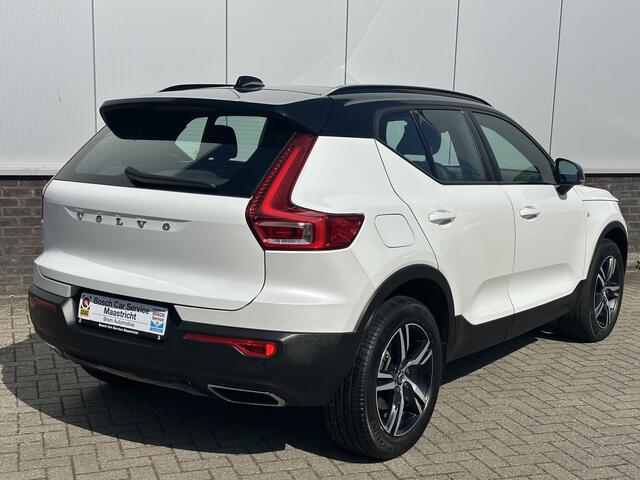 Volvo XC40 2.0 T4 AWD R-Design | Panoroma | 1. Eigenaar | Dealer onderhouden | Parelmoer Interesse, Proefrit? Bel of app met: 06-24 28 28 42