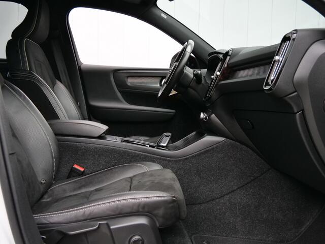 Volvo XC40 Recharge P8 408pk AWD R-Design Automaat Trekhaak / Stuurverwarming / Adaptive cruise