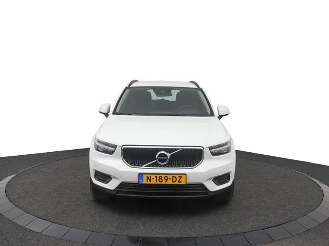 Volvo XC40 1.5 T2 Momentum Core | Navigatie | Parkeercamera