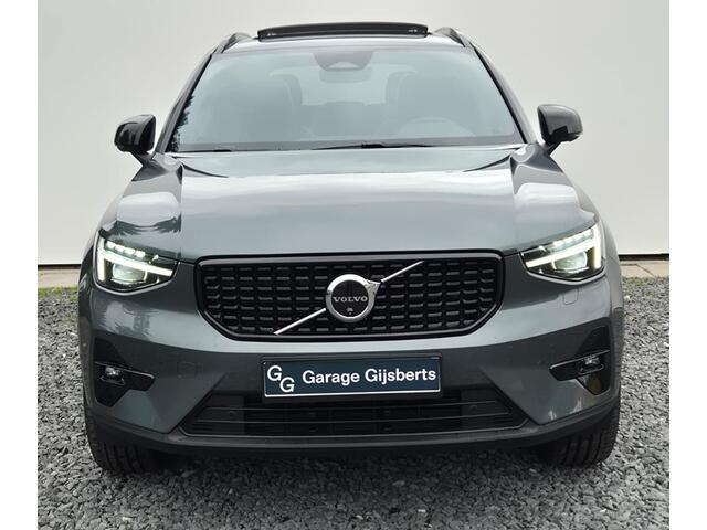 Volvo XC40 2.0 B3 Ultra Dark MY 2026 - 20" Wielen - Panorama dak - Lighting - H/K Audio - 360 Camera - Alarm - Climate - Privacy Glass - R980 interieur