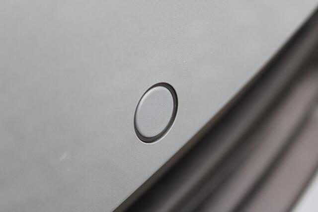 Volvo XC40 1.5 T4 Recharge R-Design | Incl. 12 maanden garantie | Harman/Kardon Audio | Stoel/Stuurverwarming | Schuif/kantel dak | Apple Carplay/Android Auto | Navigatie | Lichtmetalen velgen | Bestuurderstoel met geheugen | DAB | Bluetooth