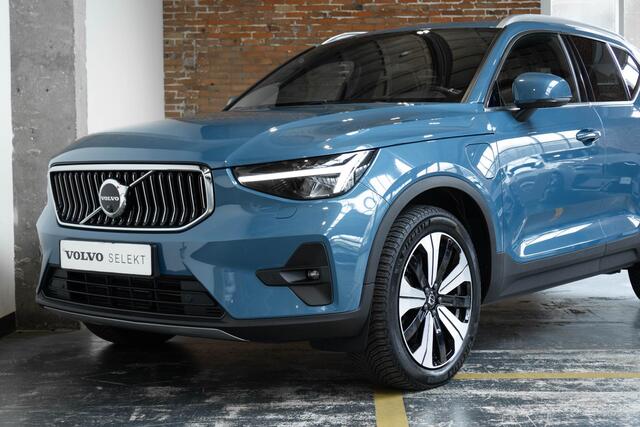 Volvo XC40 T4 Recharge Inscription | Panoramadak | 360° Parkeercamera | Parkeersensoren voor + achter | Navigatie | Stoelverwarming | Navigatie | Lichtmetalen velgen | BLIS | Adaptive Cruise Control | Dealeronderhouden