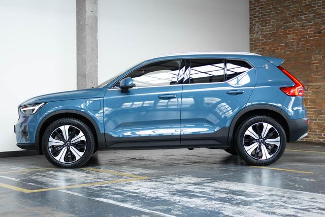 Volvo XC40 T4 Recharge Inscription | Panoramadak | 360° Parkeercamera | Parkeersensoren voor + achter | Navigatie | Stoelverwarming | Navigatie | Lichtmetalen velgen | BLIS | Adaptive Cruise Control | Dealeronderhouden