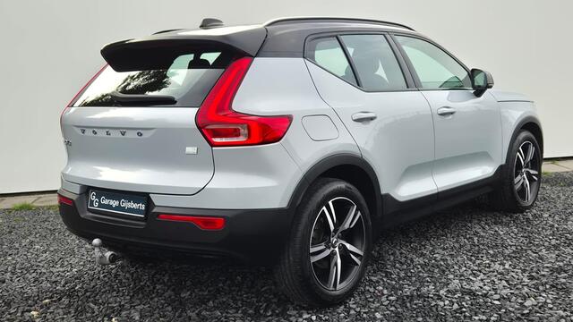 Volvo XC40 1.5 T5 Recharge R-Design 19" Wielen - Trekhaak - Harman Kardon Audio - Climate - Two Tone - Camera achter