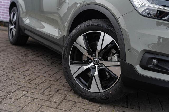 Volvo XC40 Recharge 70 kWh Pro | Panoramadak | Harman Kardon audio | Adaptive Cruise Control | Elektrische stoelverstelling | Stoel- en stuurwielverwarming | Standkachel | Google Maps navigatie | BTW auto |