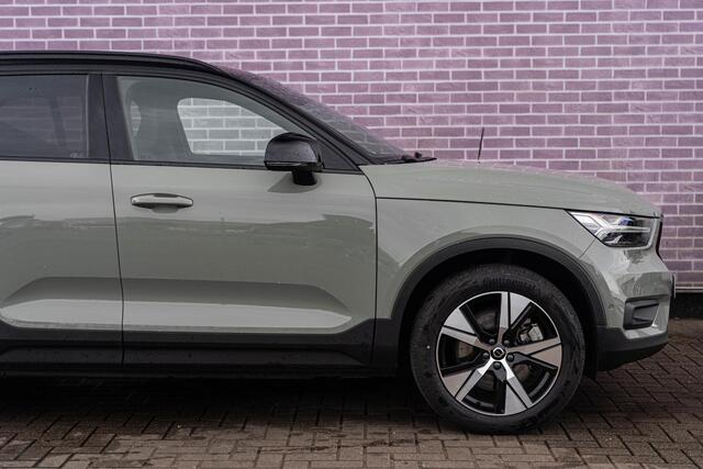 Volvo XC40 Recharge 70 kWh Pro | Panoramadak | Harman Kardon audio | Adaptive Cruise Control | Elektrische stoelverstelling | Stoel- en stuurwielverwarming | Standkachel | Google Maps navigatie | BTW auto |