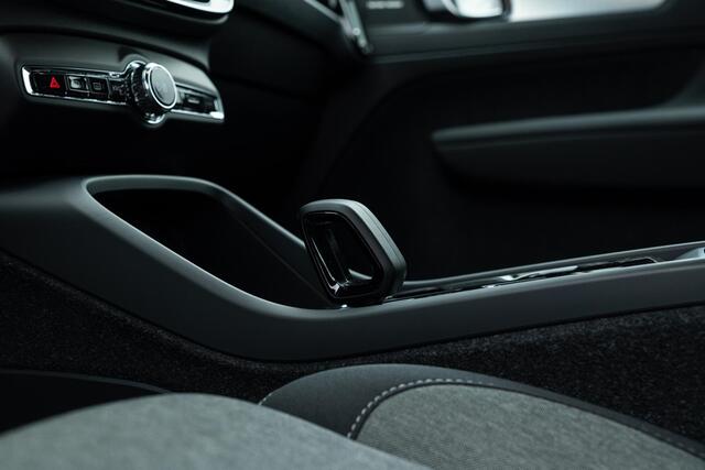 Volvo XC40 2.0 B4 Plus Dark