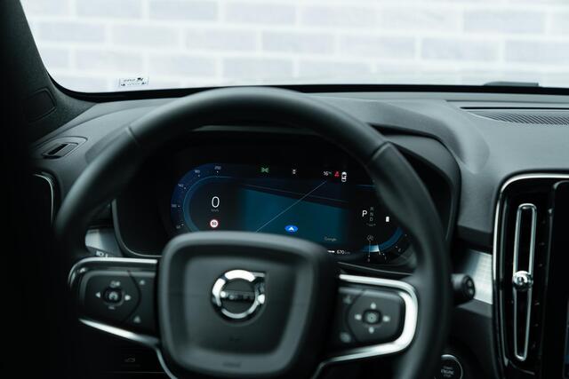 Volvo XC40 2.0 B4 Plus Dark