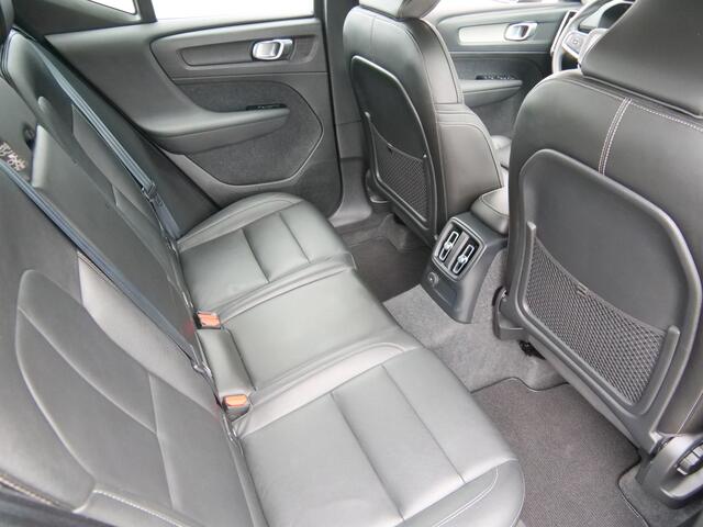 Volvo XC40 1.5 T5 Recharge 262 Pk Automaat Leer / Navigatie / DAB / Apple Carplay