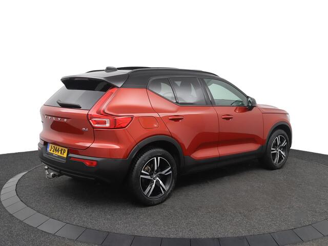 Volvo XC40 2.0 B4 R-Design | Trekhaak | Panoramadak | Parkeercamera