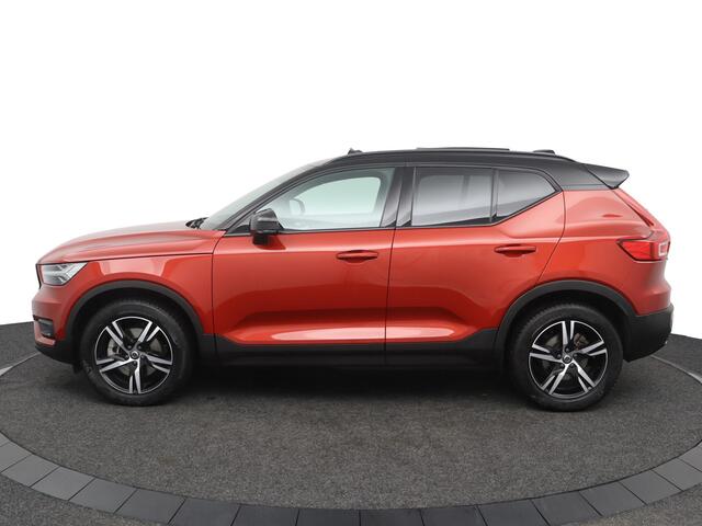 Volvo XC40 2.0 B4 R-Design | Trekhaak | Panoramadak | Parkeercamera