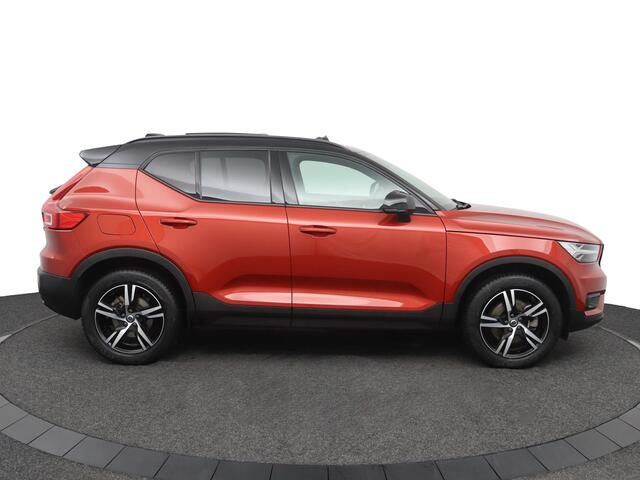 Volvo XC40 2.0 B4 R-Design | Trekhaak | Panoramadak | Parkeercamera