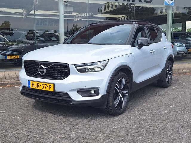 Volvo XC40 1.5 T4 Recharge R-Design | Pano | Trekhaak 1800kg | Leder Alcantara | Two Tone | (occasion)