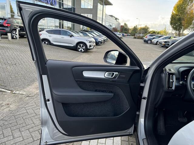 Volvo XC40 B4 Plus Dark | Harman/Kardon | Trekhaak | Memoryseats | Keyless Entry |