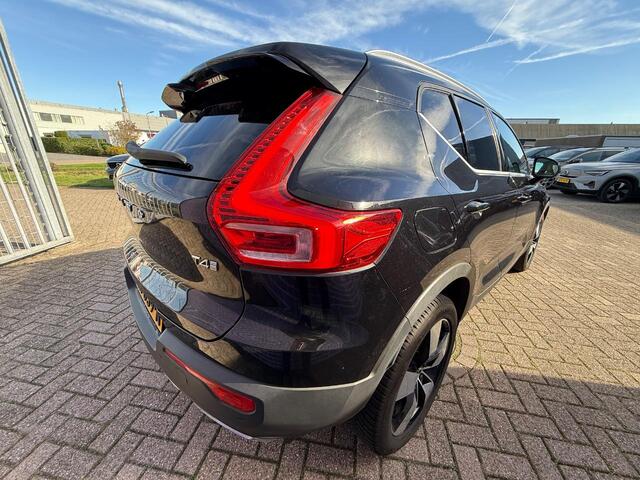 Volvo XC40 2.0 T4 Inscription | Nieuw Binnen | Panorama-Schuifdak | Leder | memory | Adaptieve Cruise controle | Blis | Keyless |