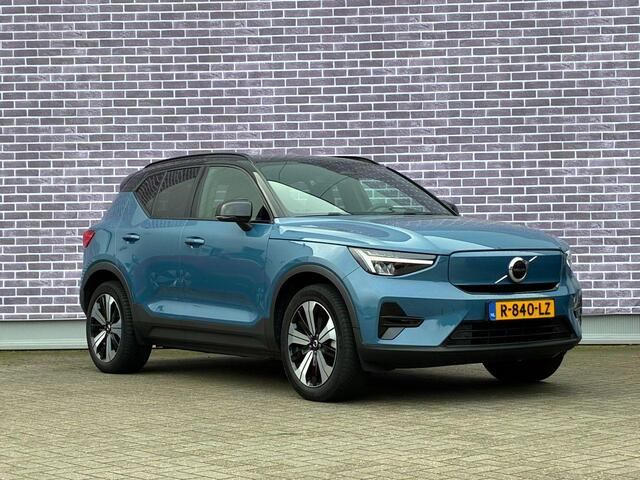 Volvo XC40 Recharge Plus 70 kWh | Adaptieve Cruise Control | Trekhaak | Stoel en Stuurverwarming | Warmtepomp | BLIS | All-Season Banden |