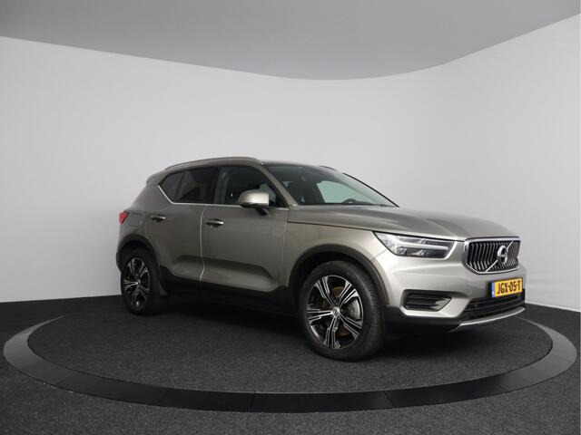 Volvo XC40 1.5 T4 Recharge Inscription | Leder | Glazen schuifdak