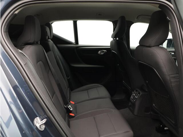 Volvo XC40 T4 Recharge Inscription Expression / Trekhaak / Stoel+stuurverwarming / CarPlay / DAB+ / Keyless / Parkeercamera /