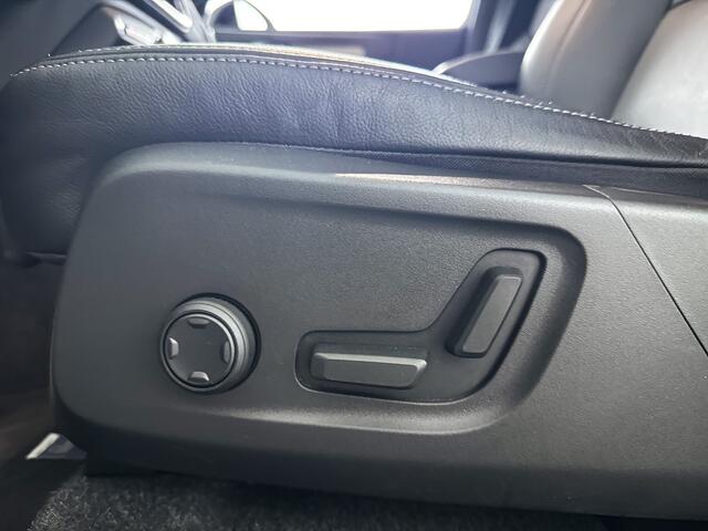 Volvo XC40 Recharge Twin Pro | Panoramadak | 360° camera | Harman Kardon | Stoel- en Stuurverwarming | Trekhaak