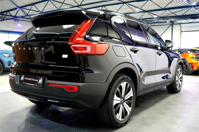 Volvo XC40 1.5 T4 Plug-in Hybrid 155kW/211pk DCT7 Ultimate Dark PANORAMADAK + HARMAN/KARDON + LEER/ALCANTARA + CRUISE + NAVI SENSUS + LANE ASSIST + EL.STOELEN + STOEL-&STUURVERWARMING + CAMERA + KEYLESS + PARKSENSOREN V&A + 19" LM-VELGEN!!