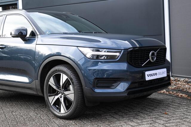 Volvo XC40 T5 Recharge R-Design | Panoramisch schuif-/kanteldak | Elektrisch verstelbare voorstoelen | 360 graden Camera | All Season banden | Harman Kardon Premium audio| Apple Carplay |