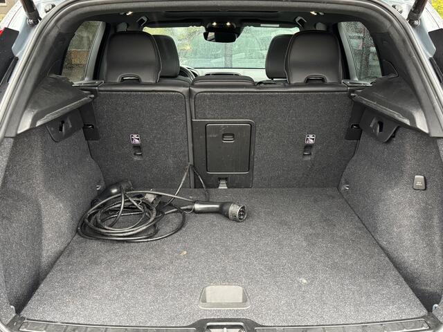 Volvo XC40 1.5 T5 Recharge R-Design Pano | Trekhaak | Pilot Ass. |