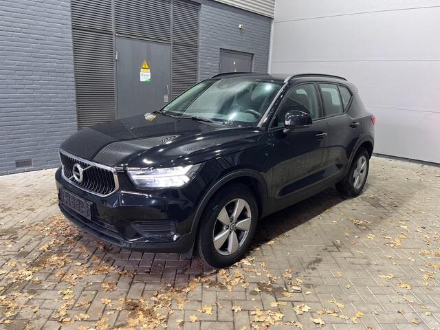 Volvo XC40 T2 Momentum Core | Camera | Stoel+Stuurverwarming | Apple Carplay | PDC V+A