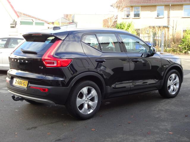 Volvo XC40 1.5 T3 Momentum Automatische airco, navigatie, stoelverwarming, trekhaak, licht metalen velgen, automaat, enz.