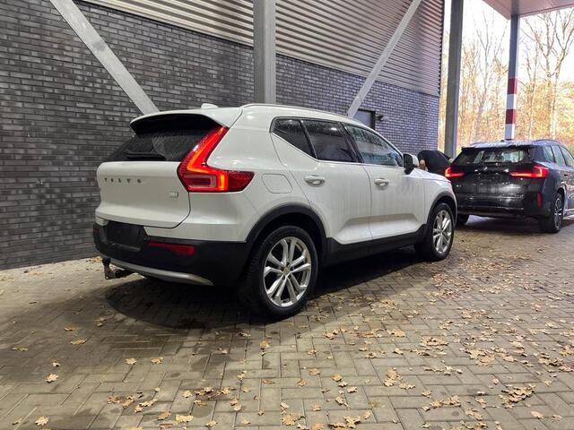 Volvo XC40 T5 Plug-in hybrid Plus Bright | ACC | Trekhaak | BLIS | Camera | Stoelverwarming | Keyless