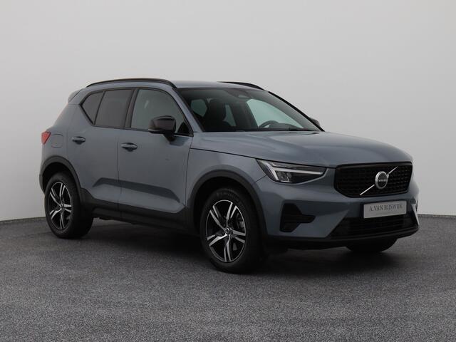 Volvo XC40 2.0 B3 Plus Dark | FACELIFT | CAMERA | KEYLESS | H&K | STOEL- EN STUURVERW. | MEMORY