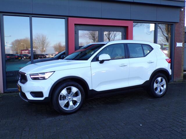 Volvo XC40 2.0 T4 Momentum Camera Leer Trekhaak NAP Nieuwstaat!!!